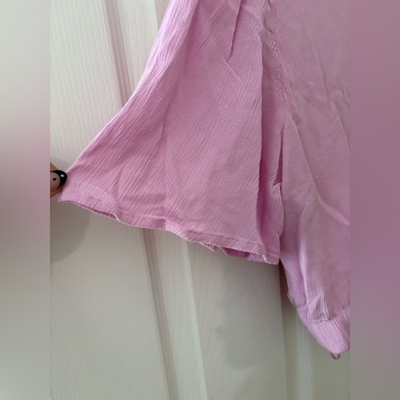 Abercrombie&Fitch twist front crop top size small pink short sleeve - Picture 3 of 10